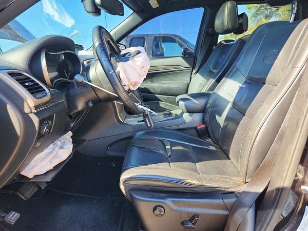2015 JEEP CHEROKEE Overland — DENT