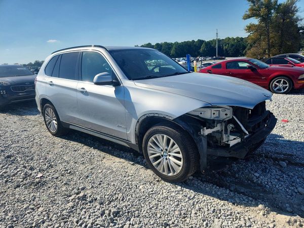2016 BMW X5 xDrive35i — Passenger 3/4