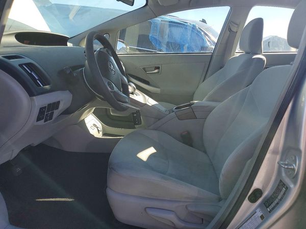 2014 TOYOTA PRIUS — DENT