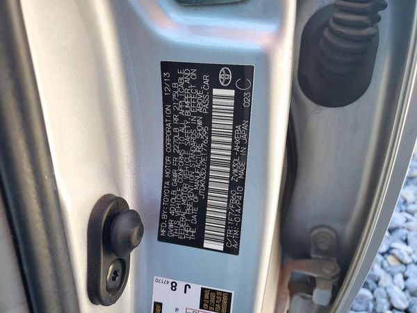 2014 TOYOTA PRIUS — VINS