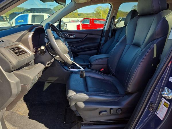 2023 SUBARU ASCENT — DENT