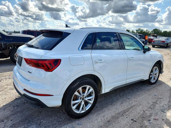 2025 AUDI Q3 — PSRA