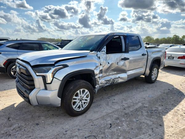 2025 TOYOTA TUNDRA — DSFA — Front 3/4