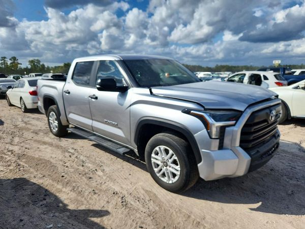 2025 TOYOTA TUNDRA — Passenger 3/4