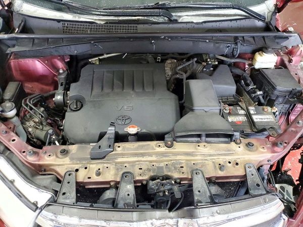 2016 TOYOTA HIGHLANDER Base/Hybrid — Engine bay
