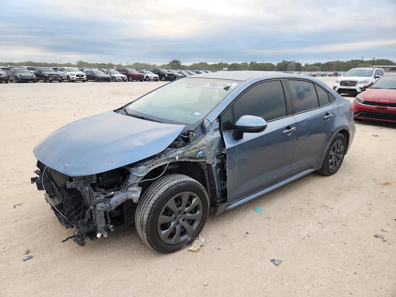 2020 TOYOTA COROLLA LE — Front 3/4