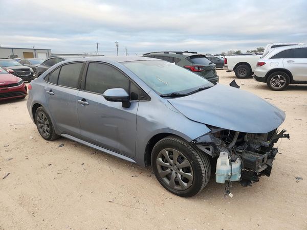 2020 TOYOTA COROLLA LE — Passenger 3/4