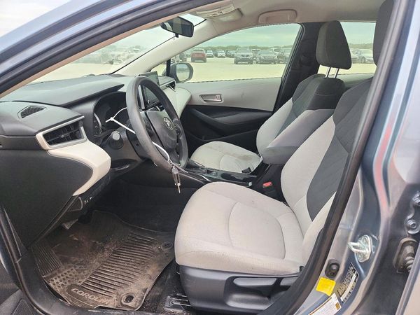 2020 TOYOTA COROLLA LE — DENT