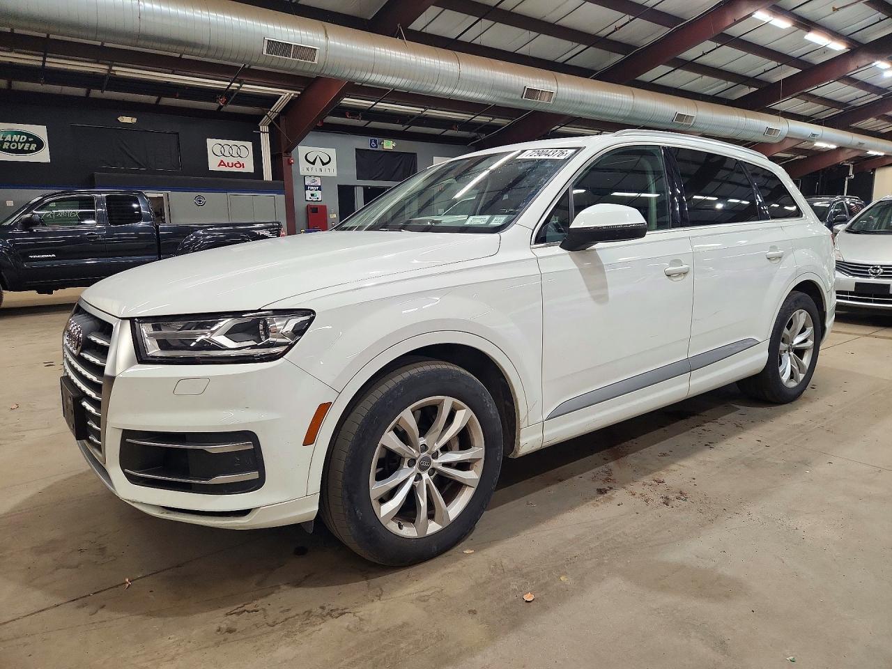 2018 AUDI Q7 quattro Premium Plus — Front 3/4