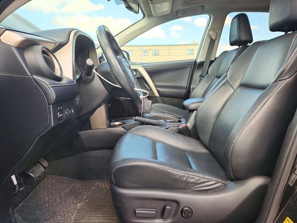 2013 TOYOTA RAV4 High — DENT