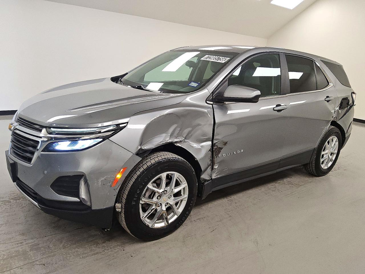 2024 CHEVROLET EQUINOX LT (1LT) — Front 3/4