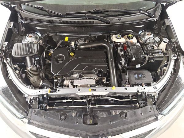 2024 CHEVROLET EQUINOX LT (1LT) — Engine bay