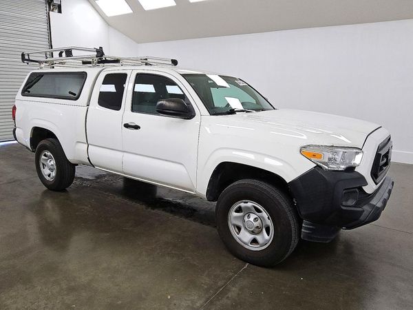 2021 TOYOTA TACOMA SR5 — Passenger 3/4