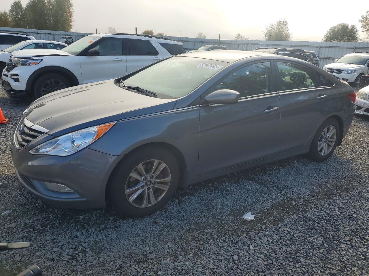 2013 HYUNDAI SONATA GLS/ GLS Popular — Front 3/4
