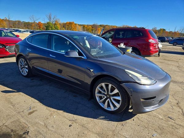 2019 TESLA MODEL 3 — Passenger 3/4