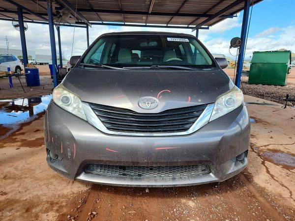 2014 TOYOTA SIENNA — DIRF