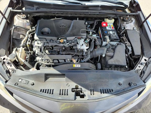 2018 TOYOTA CAMRY L/LE/SE/XLE — Engine bay