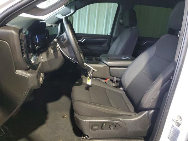 2025 CHEVROLET SILVERADO LT — DENT