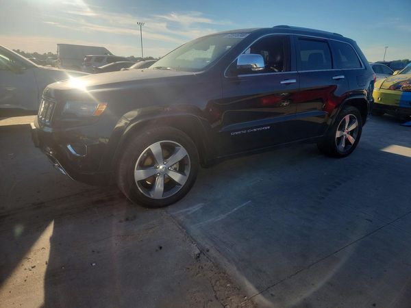 2015 JEEP GRAND CHEROKEE Overland — Front 3/4