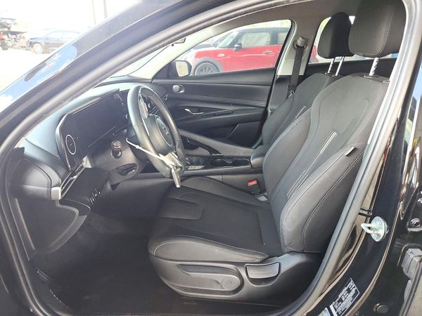 2022 HYUNDAI ELANTRA — DENT