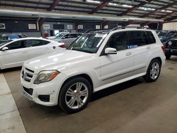2015 MERCEDES-BENZ GLK GLK250 BLUETEC 4-MATIC — Front 3/4