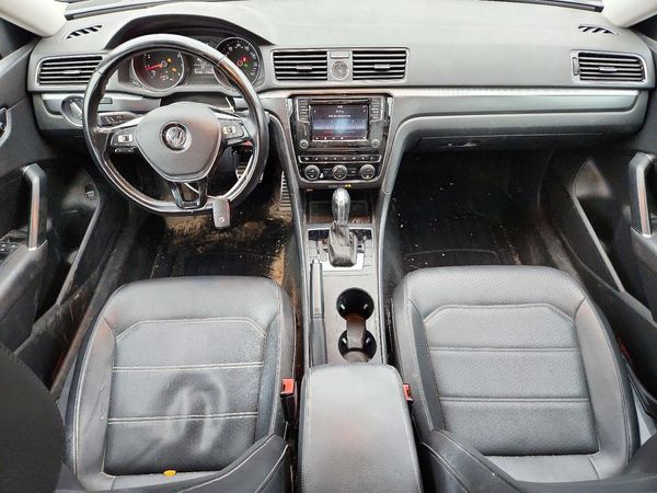 2017 VOLKSWAGEN PASSAT R-Line — CKPT
