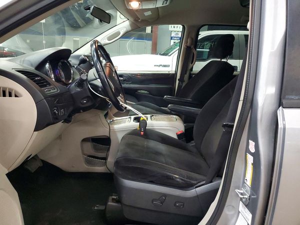 2013 DODGE GRAND CARAVAN SXT — DENT