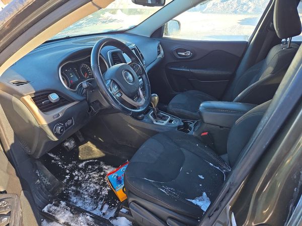 2015 JEEP CHEROKEE LATITUDE 4X4