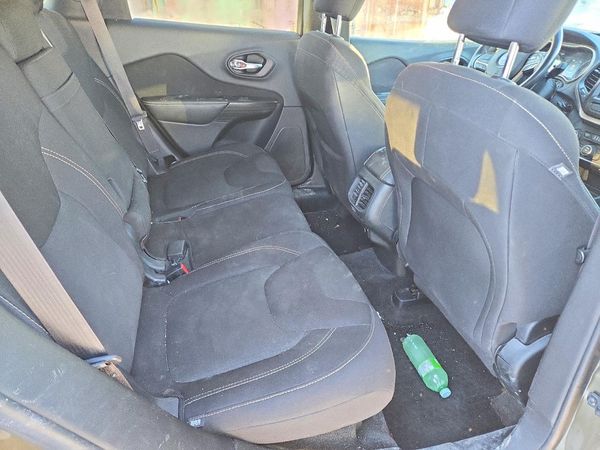 2015 JEEP CHEROKEE LATITUDE 4X4