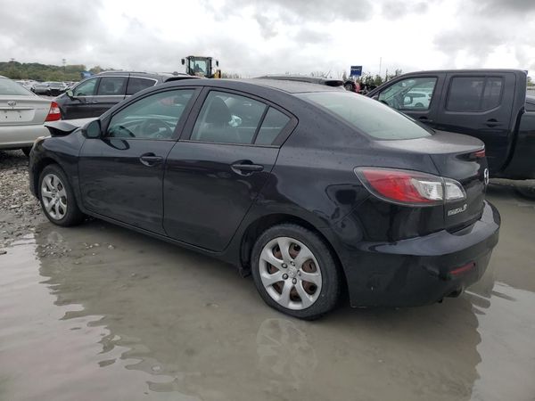 2013 MAZDA 3
