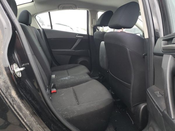 2013 MAZDA 3