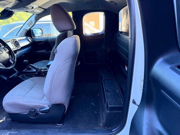 2019 TOYOTA TACOMA SR5