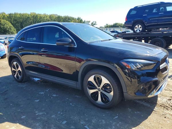 2025 MERCEDES-BENZ GLA GLA 250 — Passenger 3/4