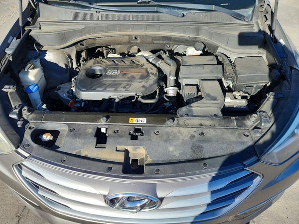 2018 HYUNDAI SANTA FE Sport 2.0T Ultimate — Engine bay