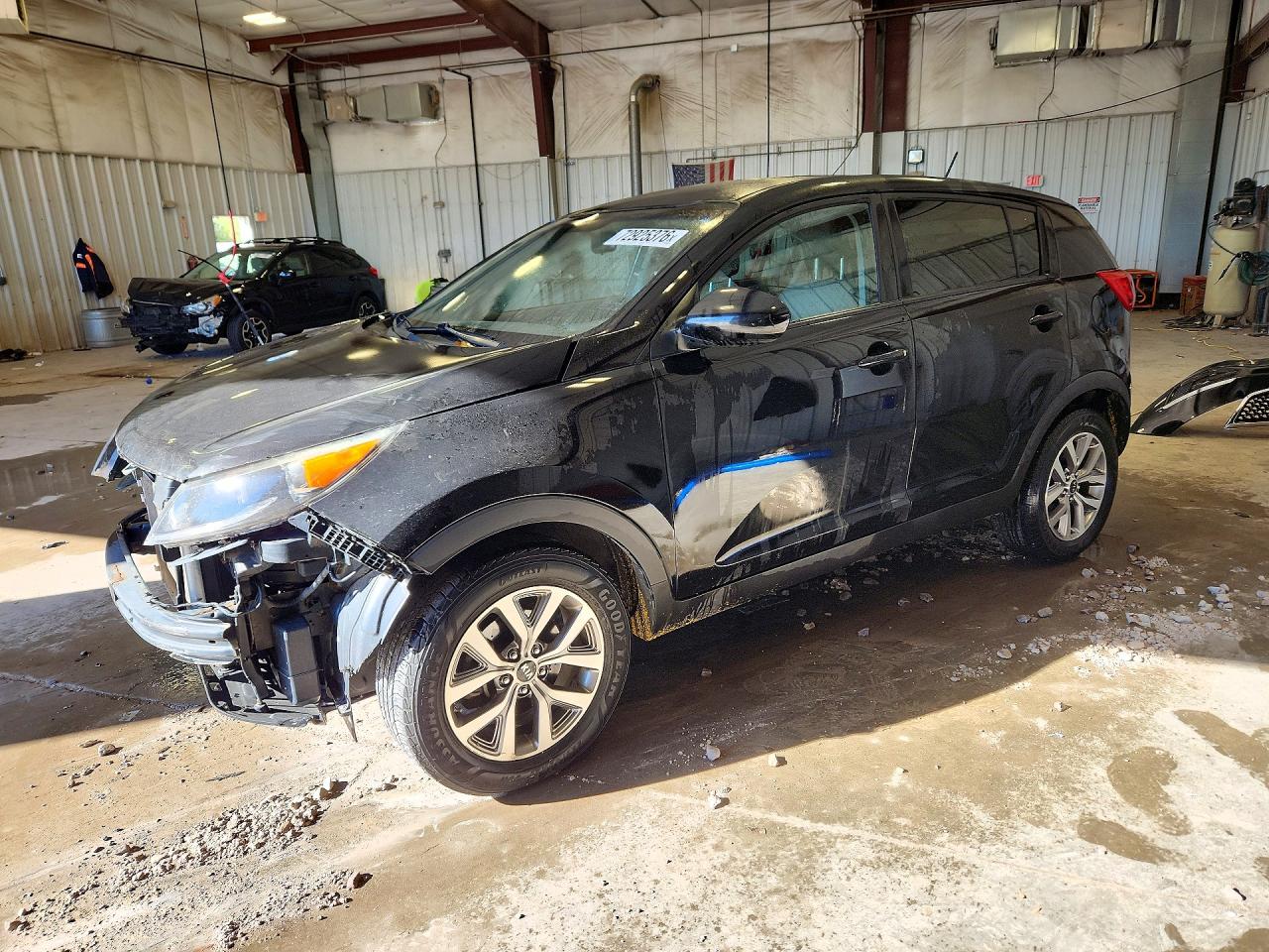 2015 KIA SPORTAGE GL - Middle-low — Front 3/4