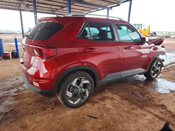 2024 HYUNDAI VENUE SEL / Limited — PSRA