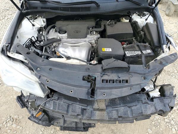 2017 TOYOTA CAMRY LE/SE/XLE/XSE — Engine bay
