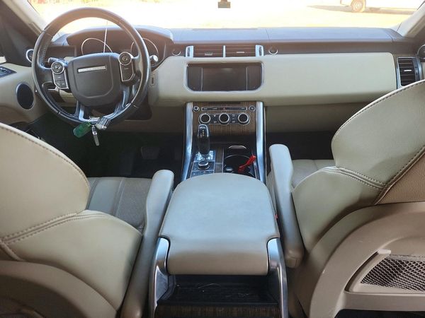 2014 LAND ROVER RANGEROVER SE — CKPT
