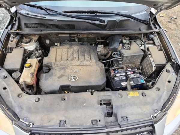 2012 TOYOTA RAV4 Standard — Engine bay