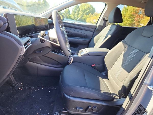 2025 HYUNDAI TUCSON SEL — DENT