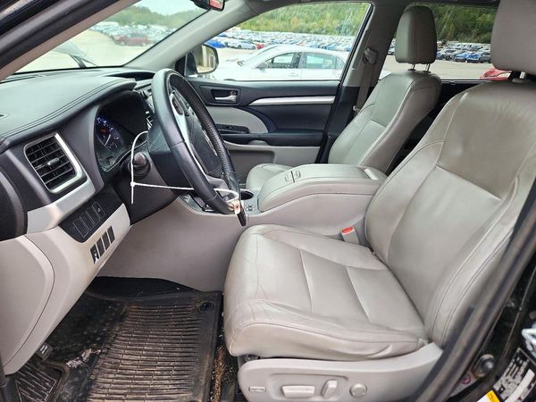 2015 TOYOTA HIGHLANDER Base/Hybrid — DENT