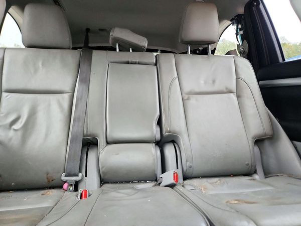 2015 TOYOTA HIGHLANDER Base/Hybrid — SUVN