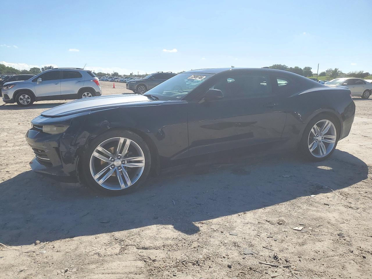 2016 CHEVROLET CAMARO 2LT — Front 3/4