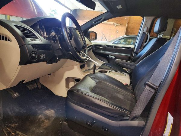 2019 DODGE GRAND CARAVAN SXT — DENT