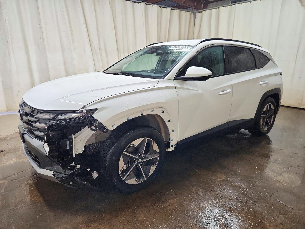 2026 HYUNDAI TUCSON SEL, SEL Plus — Front 3/4