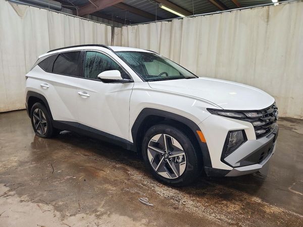 2026 HYUNDAI TUCSON SEL, SEL Plus — Passenger 3/4