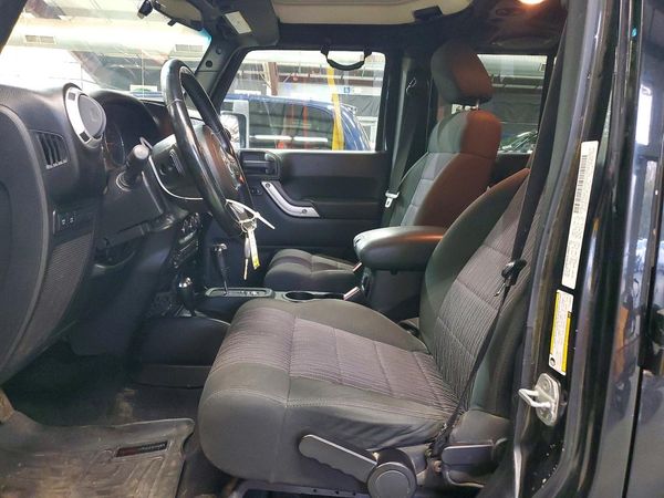2012 JEEP WRANGLER Rubicon — DENT