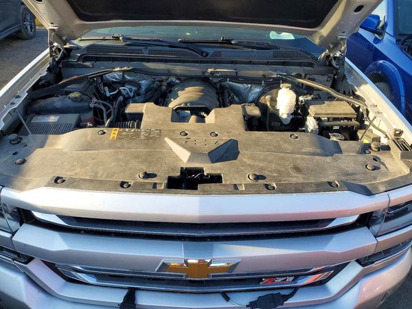 2017 CHEVROLET SILVERADO LTZ — Engine bay