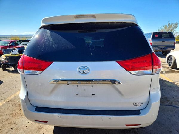 2014 TOYOTA SIENNA — DIRR