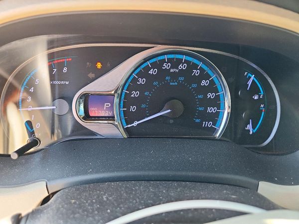 2014 TOYOTA SIENNA — ODOM